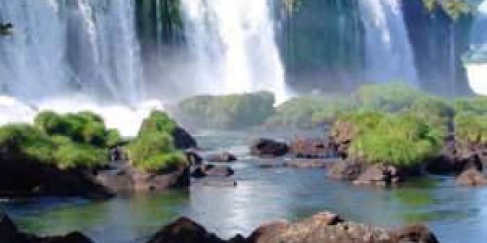 ARG-Chutes-dIguazu-300x225