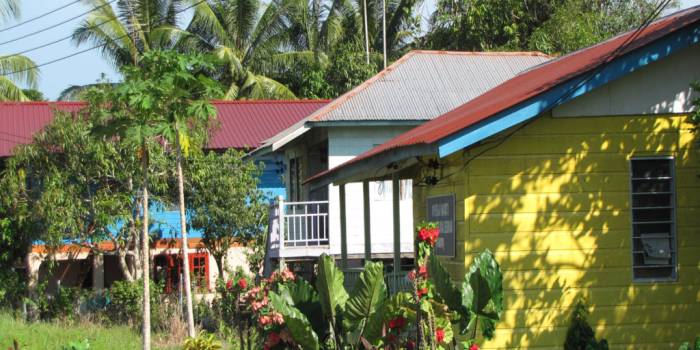 MAL-Borneo-les-maisons-longues-2-1024x768