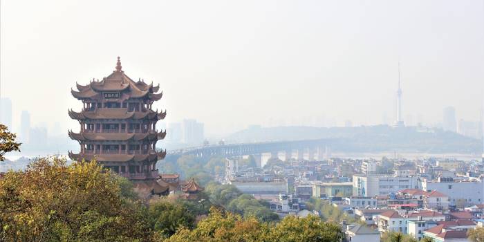 larcomar-wuhan-5102207_1280